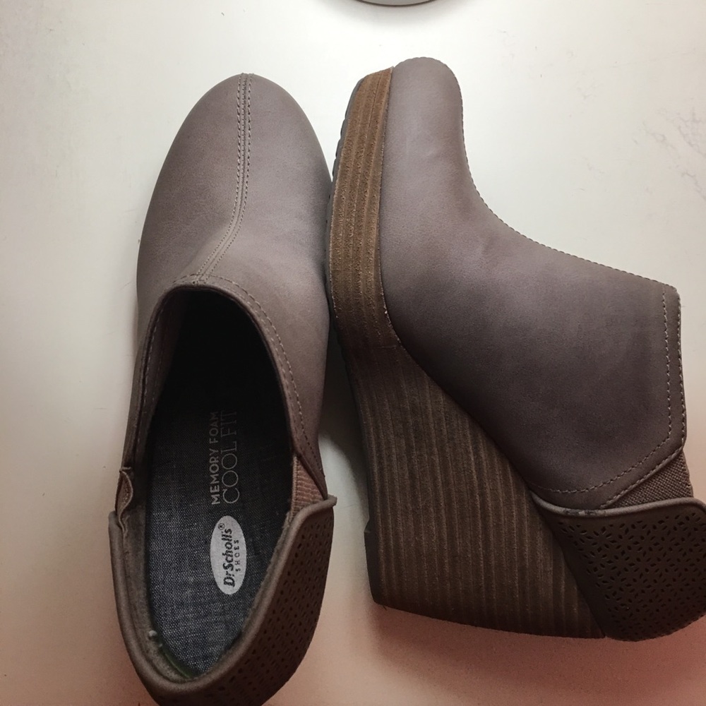 Dr. Scholl’s wedge